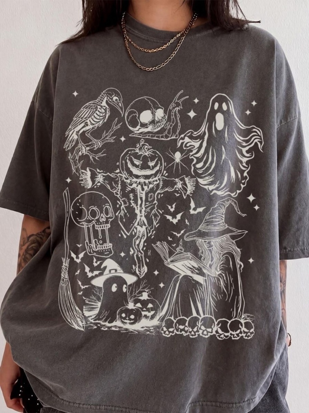 Comfort Colors Pepper Gray Halloween Graphic Tee - Women